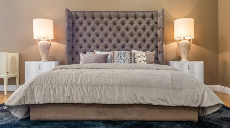 Upscale bedroom with plush bedding and ambient lighting for a cozy and inviting atmosphere. - Photo by Max Vakhtbovych on Pexels